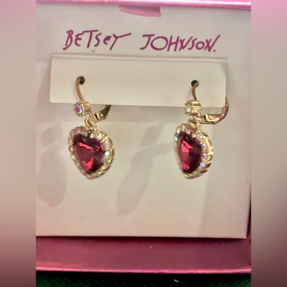 Betsey Johnson heart shaped rhinestones & ruby gemstone‎ dangling earrings new - Picture 9 of 13
